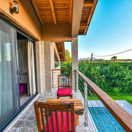 Outstanding With Private Pool And Jacuzzi In
