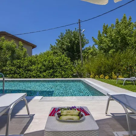 Outstanding With Private Pool And Jacuzzi In *